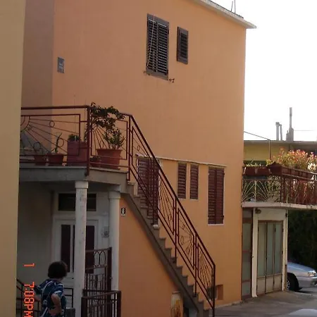 Amalia Apartment *