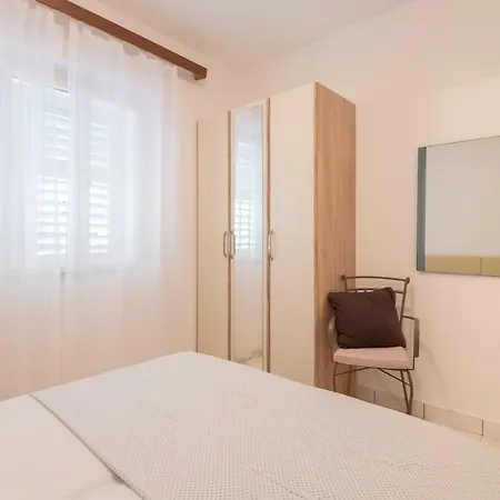 Amalia Apartment