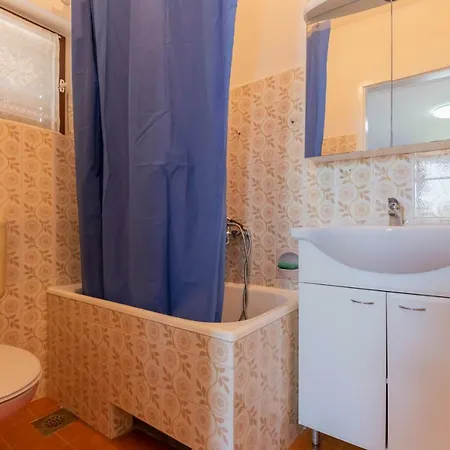 Amalia Apartment